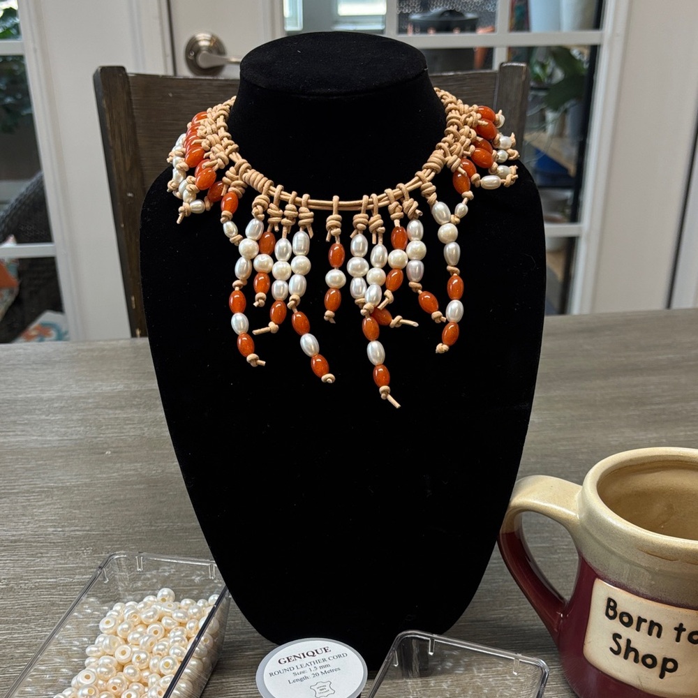 Elegant Pearl and Orange jade Necklace